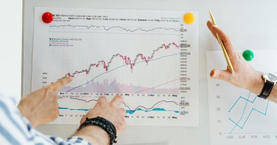 Inwestowanie długoterminowe - skuteczne strategie budowania majątku